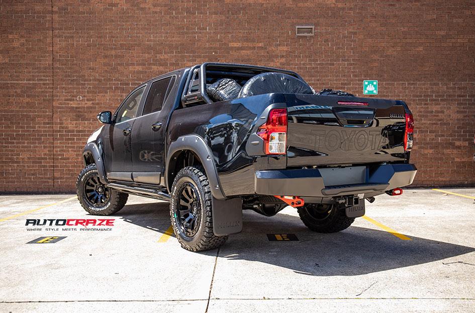 TOYOTA HILUX N80 RUGGED X TACTIC MATTE BLACK